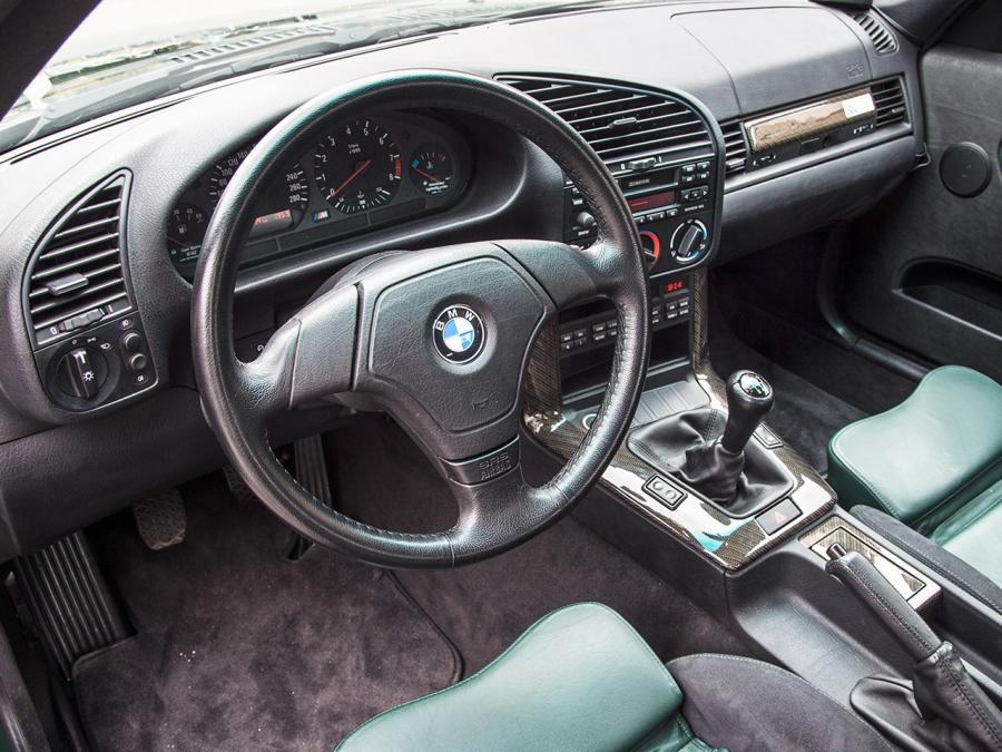 Интерьер BMW M3 GT (E36) 1995 года  (фото 4 из 41)